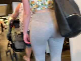 Sexy daughter shopping around with fat mother-3
