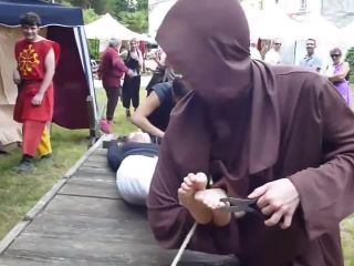 French Renfaire Tickle Bst(Fetish porn)-9