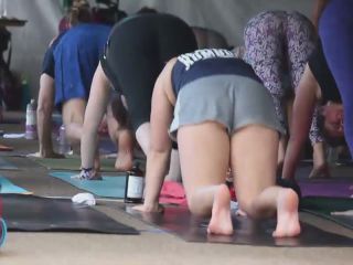 Yoga and accidental nudity voyeur -0