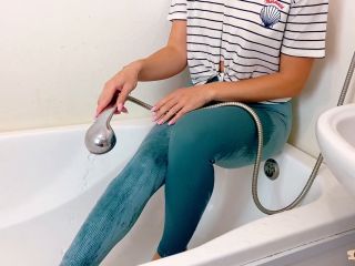 Cum For Kate - Wet leggings and a wet T - shirt in the bathroom - Soaked panties-1