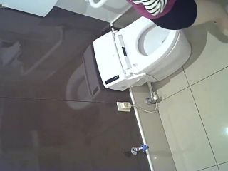[Extra Large Issue] Multi-Convenience Store Toilet 7 – 15292028 - (Webcam)-3