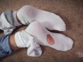 Bratty Foot Girls - Ivory Soles - The Sock Spirit Downloa...-3