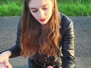 Zara - Bizarr - SPONTANER BLOWJOB IM FREIEN - Germany-8