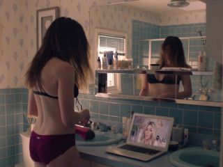 Kathryn Hahn, Gabrielle Hespe, Tania Khalill, Katie Kershaw - Mrs. Fletcher s01e02 (2019) HD 1080p - (Celebrity porn)-5