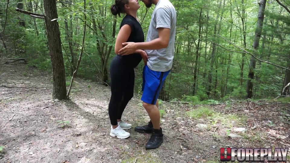 6222 Hiking Blowjob Facial