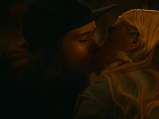 Ellen Page, Zosia Mamet - Tales of the City s01e02e05 (2019) HD 1080p - (Celebrity porn)-2