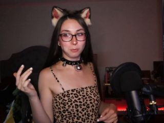 Kitty Seductively Eats Fishdicks-3