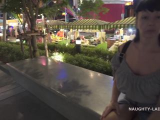 2018 05 03 Night upskirt-2