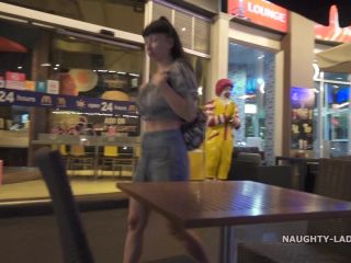 2018 05 03 Night upskirt-6