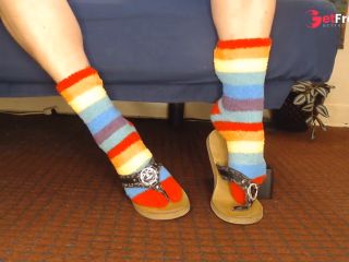 [GetFreeDays.com] Fuzzy Rainbow Socks Guess Leather Flip Flops Porn Clip May 2023-9