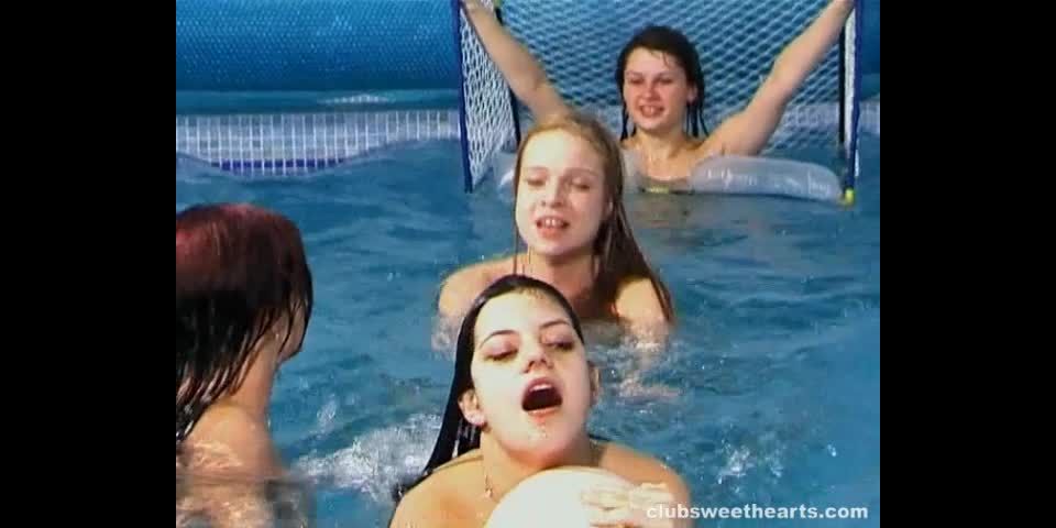 Lesbian swimming team GroupSex!