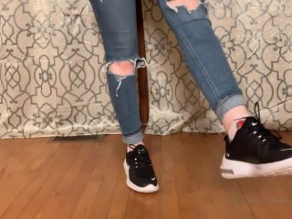 Celestial Tootsies Celestialtootsies - full face shoe and sock removal i was dying to take them off all day 11-08-2019-0