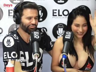 [GetFreeDays.com] Entrevista muy picante con Elo Podcast desde COLOMBIA JENIFER PLAY Adult Clip May 2023-3