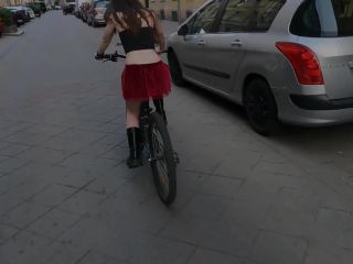 A Naughty Bike Ride In The City 1080p-0