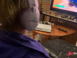 [GetFreeDays.com] Blowjob While She Is Gaming Until We Get Interrupted Sex Leak January 2023-0