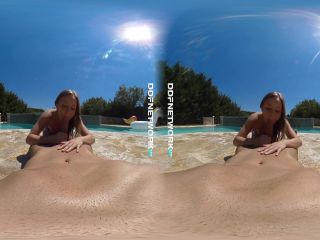 Hot Teen Banged: Hardcore Boy-Girl Fuck by the Pool vr Lady Bug-1