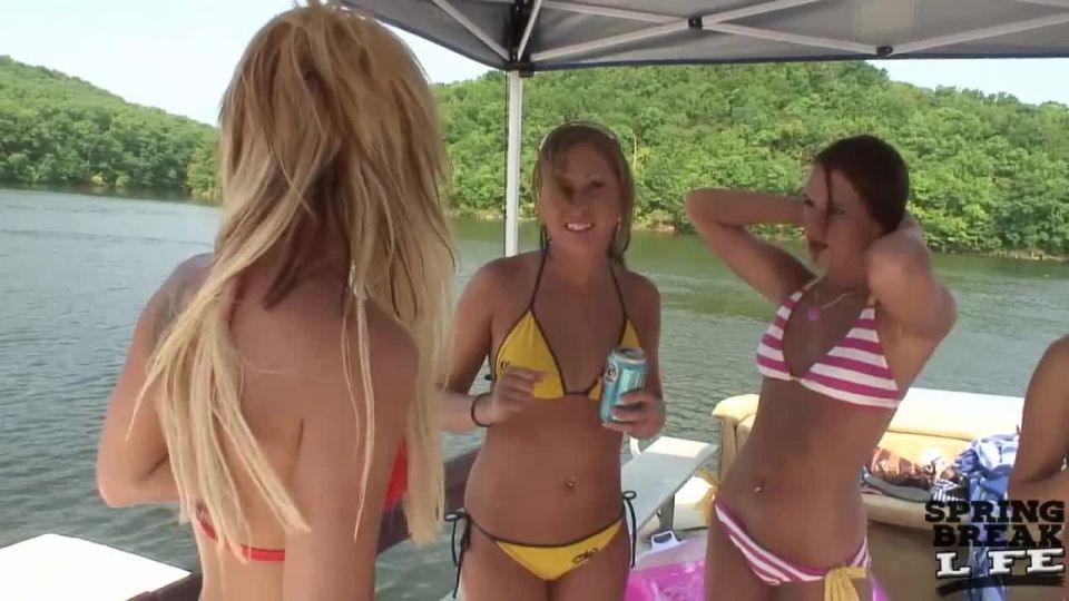 Girls Getting Naked on the Lake Lesbian!