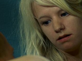 Signe Egholm Olsen, Pernille Vallentin - Nordkraft (2005) HD 720p!!!-3