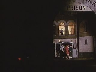 Prison Tres Speciale [1982]-2