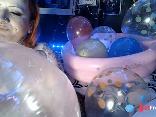 [GetFreeDays.com] Redhead Minx Inflating a Mini Pool and Beach Ball NON-POP Porn Video November 2022-9