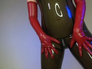 Pt 1Latex Barbie - 5 Days Of Catsuit Worship - Day 1-0