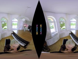 Licky Lex - The Pianist (Oculus) - xVirtualPornbb - (Virtual Reality)-2