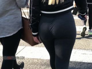 CandidCreeps 661 Strp Candid Creepshot Leggings Hd Free Video-1