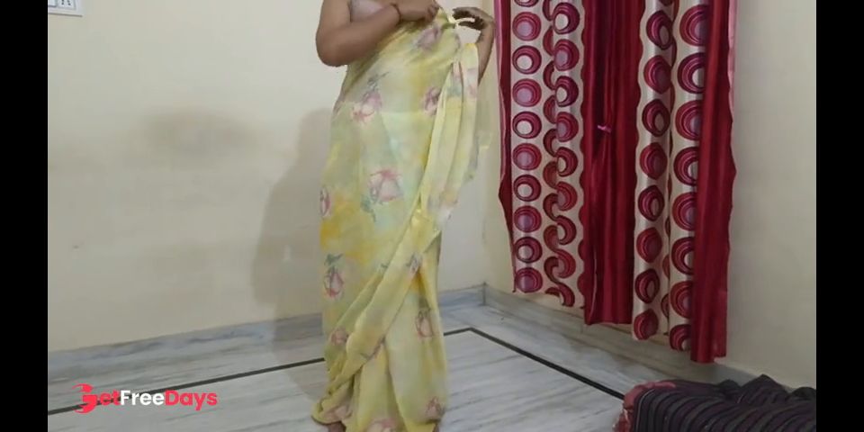 [GetFreeDays.com] Hot Indian BHABHI dancing and seducing her boyfriend.. Hindi big ass Adult Video February 2023