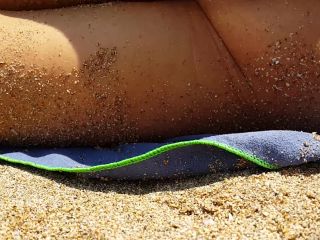 Fun To Have No Panties In Public Sandy Butt Plug On Public Beach-7