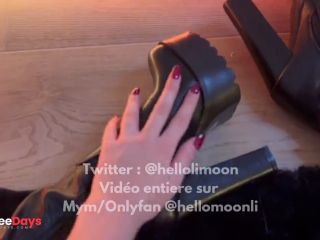 [GetFreeDays.com] Fetish botte et ballbusting Hellolimoonoff franaise libertine rend fou son mari Sex Clip March 2023-0