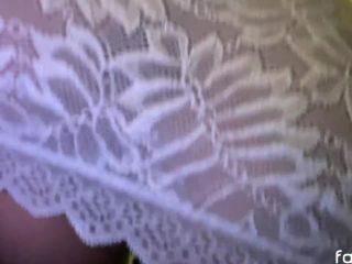 [Amateur] Vestidito blanco, Guiños anales, Vagina mojada - Morena Amateur-1