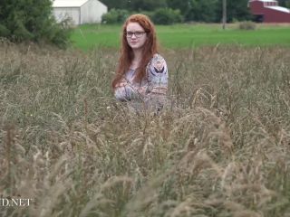 Kaycee Barnes - In The Fields, Kaycee In The Tree-0