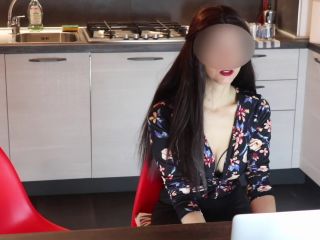 Segretaria Italiana Sexy Provoca Il Capo Durante Il Colloquio Online Di Lavoro Per Essere Assunta 1080p-1