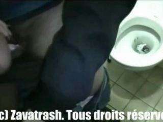 [Siterip] Zavatrash Elle Suce Dans Les Toilettes Dune Station Service-1