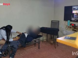 [GetFreeDays.com] Doctora Ayudando a paciente nada que ese gran culo no cure .. Tu necesitas de mi ayuda Sex Stream October 2022-4