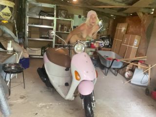 cuteblonde666 Hairy girl - motorbike cleaning - Hairy-7