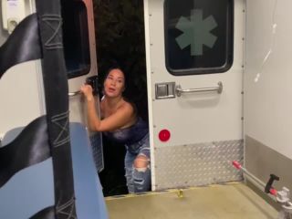 Queen Rogue Crazy Night In Ambulance 720P/mov - MILF-0