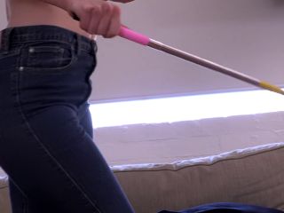 Sexy Short Haired Amateur Dana Toys And Rubs Her Trimmed Cunt On The So-2