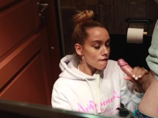 Public Amateur Teenager Blowjob In Toilet - Luxurygirl-5