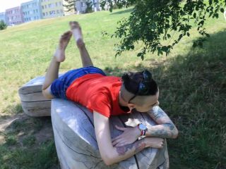 Public Dirty Bare Feet In Park (Flip Flops, Public Foot Teasing, Long T-6