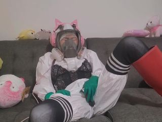 SleepyBabeZzz - Masturbating in PPE gear and lingerie - Mask fetish-8