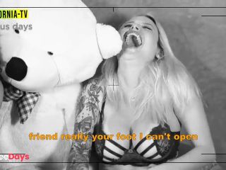 [GetFreeDays.com] The Hot Blonde Did A Strip With A Plug And Masturbated With Her Wet Pussy Porn Stream December 2022-6