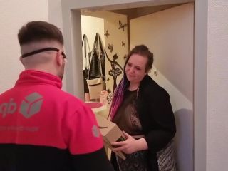 online adult clip 9 MolligeSchlampeHot - Vom DPD Boten einfach in beide Loecher AO gefickt mit Anal Criempie - molligeschlampehot - amateur porn amateur granny porn-0