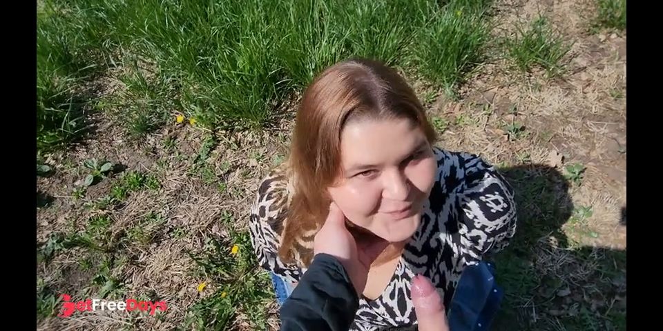 [GetFreeDays.com] Beautiful sex in the park in the morning with cute BBW cutie in short dress Porn Stream April 2023