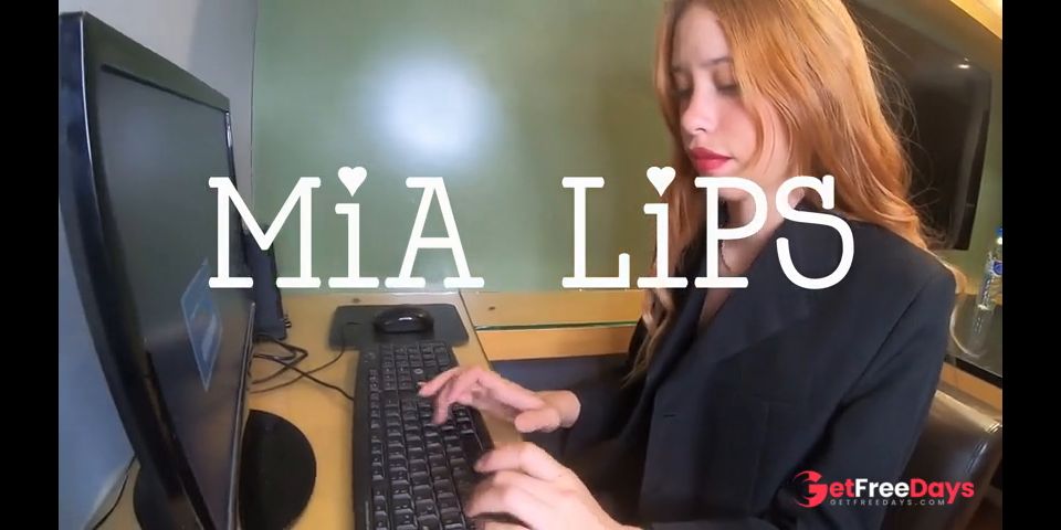 [GetFreeDays.com] Mia Lips  Sex Stream July 2023