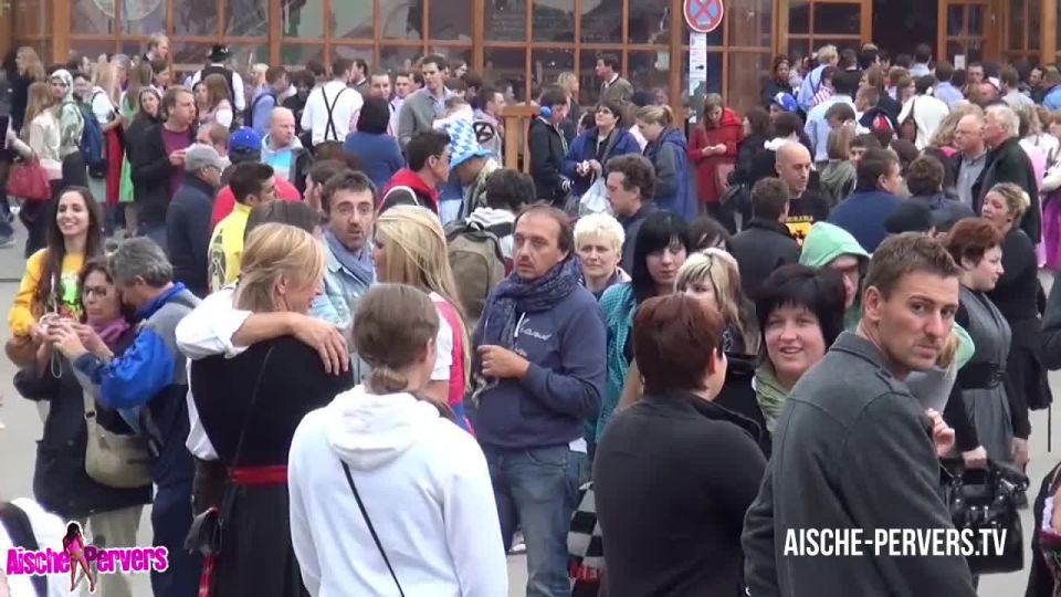 Pornocasting auf dem Oktoberfest - Teil 1