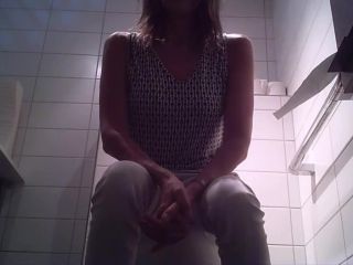  voyeur | Voyeur - Swiss Toilet 8 | voyeur-6