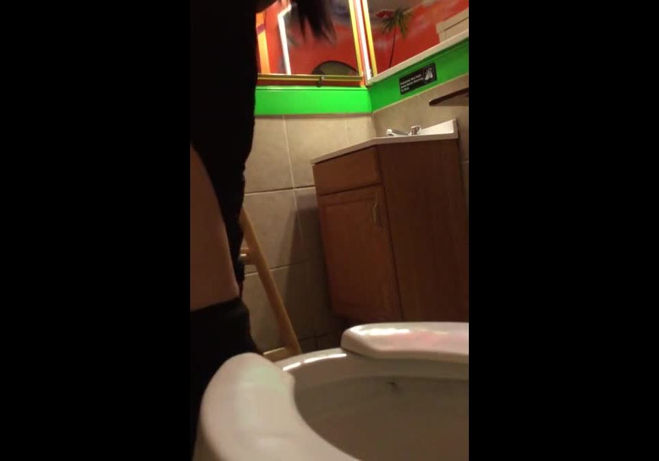 Toilet Indoor – Spanish toilet 9 | voyeur | voyeur