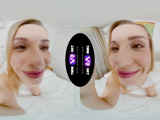 Tmw VRnet - Blondie Orgasms In Her New Lingerie: Lucky Bee - Long hair-0