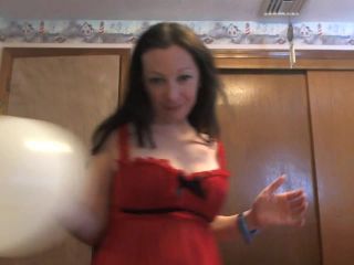 Balloon fetish with red babydoll dress webcam MelanieSweets-4